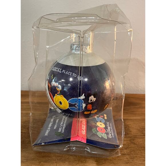 Walt Disney World 2003 Glass Ornament Mickey Goofy Donald Minnie NIB - Picture 6 of 7